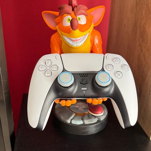 Crash Bandicoot controller stand in excellent condition