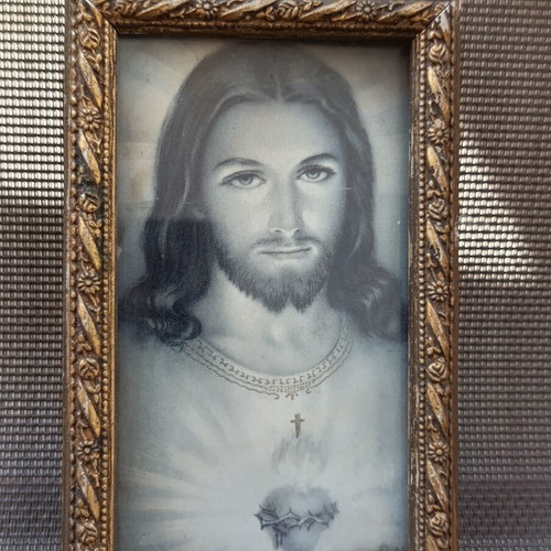 Old lithograph of Jesus Christ in framed glass