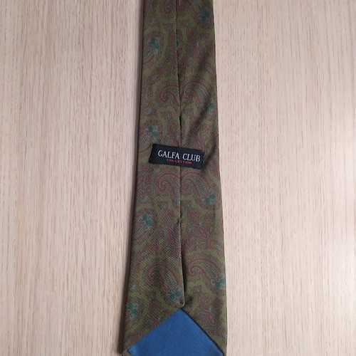 Galfa Club Italy men's silk tie like new multicolor 9 cm