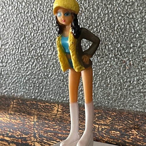 Collectible Anime Style Mini Figure 6.5cm new, Sporty