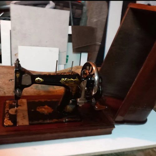Winselmann Hand Crank Sewing Machine used with Wooden Case