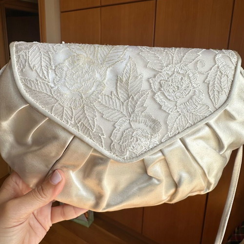 Vintage Stuart Weitzman satin shoulder bag new, white