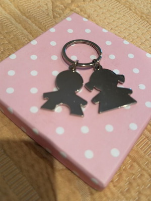 Keychain couple like new
