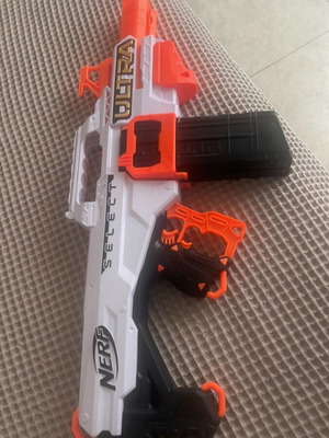 Hasbro Nerf Ultra Select like new