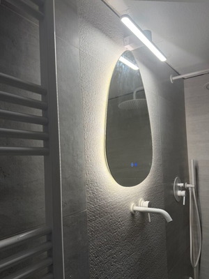 LED Mirror with 3 Light Modes and Anti-Fog Function