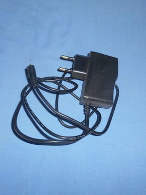 AC adapter used model TPW-0502000