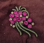 Pin necklace like new