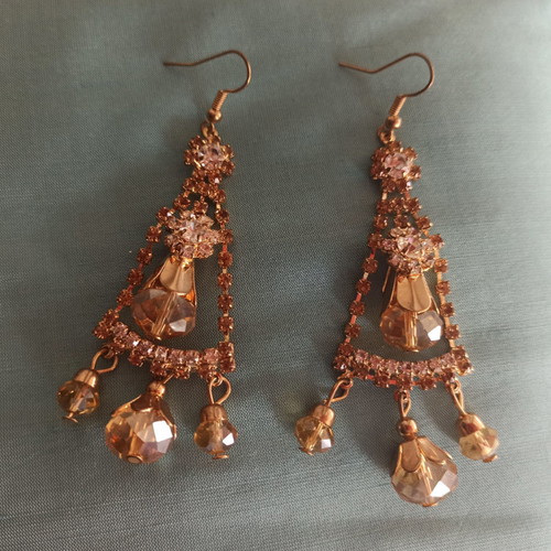 Evening earrings like new with crystals and rhinestones gold honey color