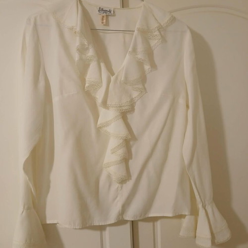 Women's shirt like new, size S-M, white and beige