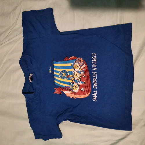 Set of boys' t-shirts 3-4 years used, blue, Prague & Sweden
