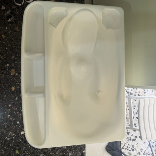 Baby Bathing and Changing Station new condition