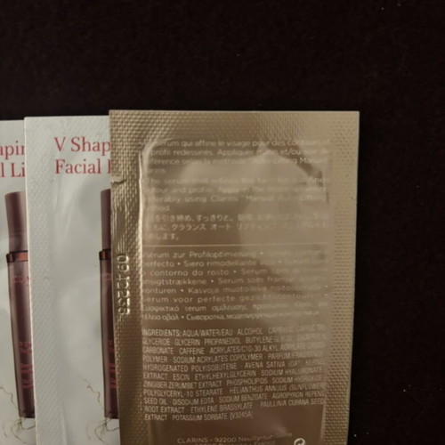 Clarins V Shaping Facial Lift new, set of 3 x 2ml