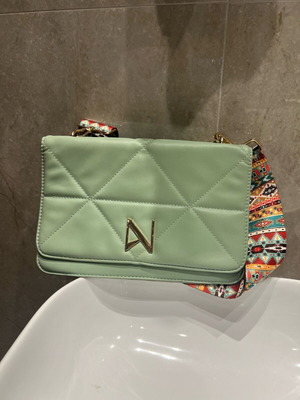 Nolah Τσάντα μέντα