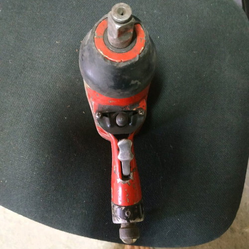 Car Air Impact Wrench used with sockets