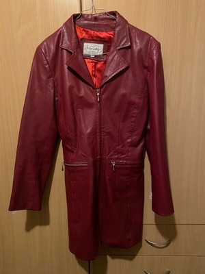 Leather coat red like new, size S