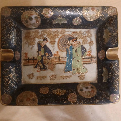 Royal Satsuma ashtray single