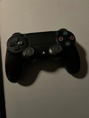 Sony PS4 контролер като нов без дрейф