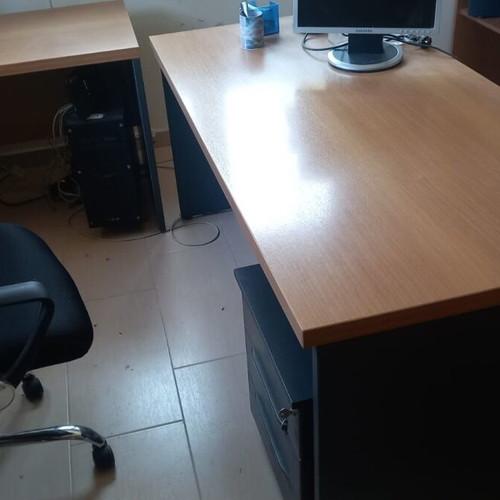 Sato office desks set like new with drawers