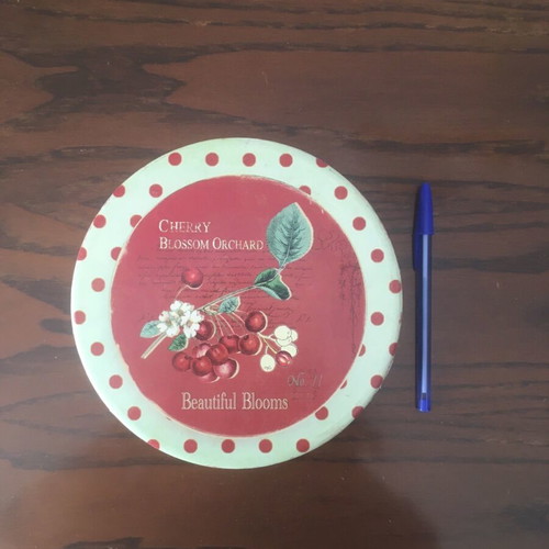 Trimar cherry box like new, wooden vintage style 19cm