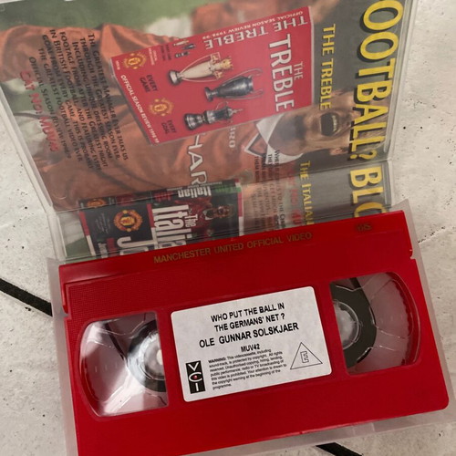 Manchester United 1999 VHS used, authentic Solskjaer boutique