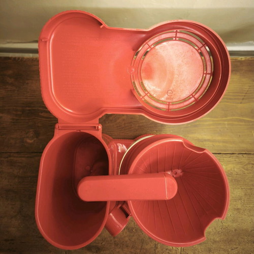 Coffee maker used for French coffee