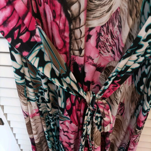 Colorful dress used, size medium to large, with belt