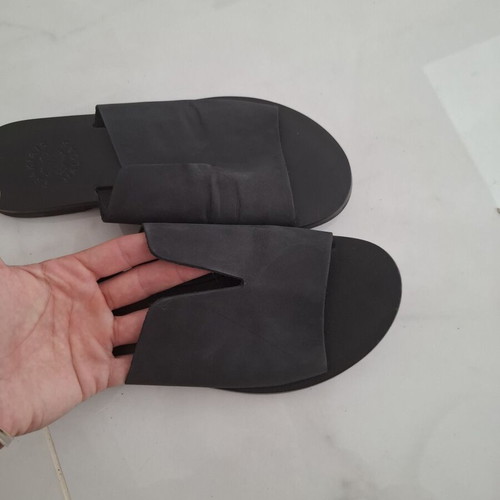 Tsakiris Mallas women's flat slippers black like new size 39