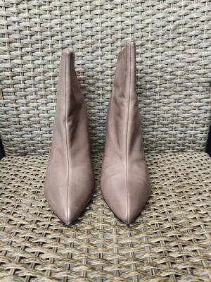 Clarks leather ankle boots like new, nude pink, size 38, 10 cm heel