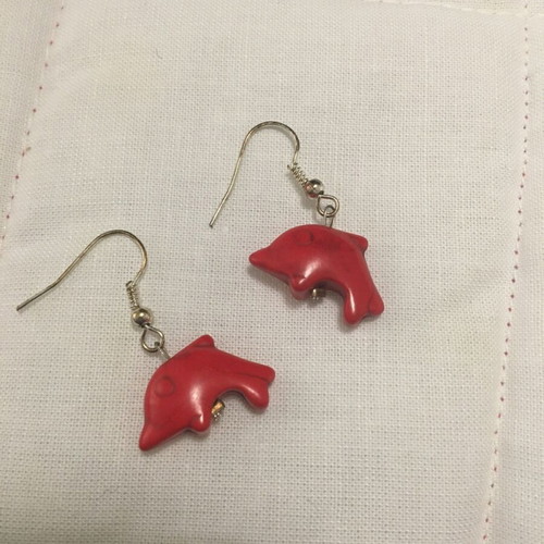 Dolphin earrings red made of haolite new