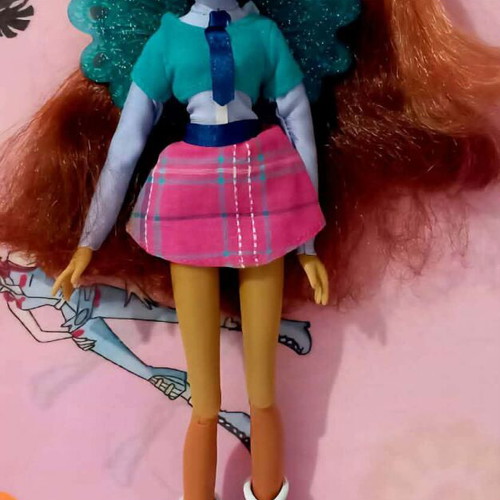 Winx Club Aisha Layla Fairy School doll like new with wings and authentic outfit