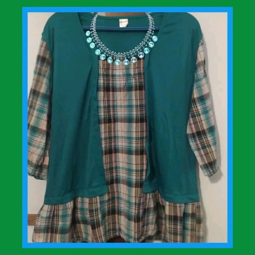 Shirt with colorful combinations and design, like new, size XL