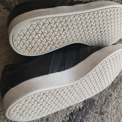 Adidas VL Court 2.0 leather unisex sneakers size 40 like new, black