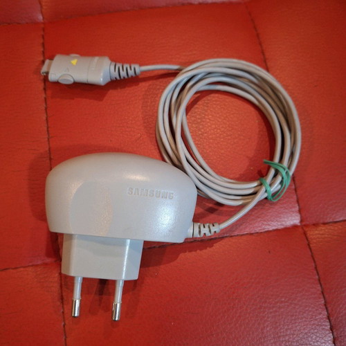 Samsung charger TAD137ESE used, genuine functional