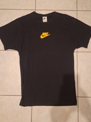 Nike shirt XS, black with orange logo