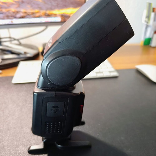 Godox V860IIC Flash like new with Godox X1T 2.4G C trigger