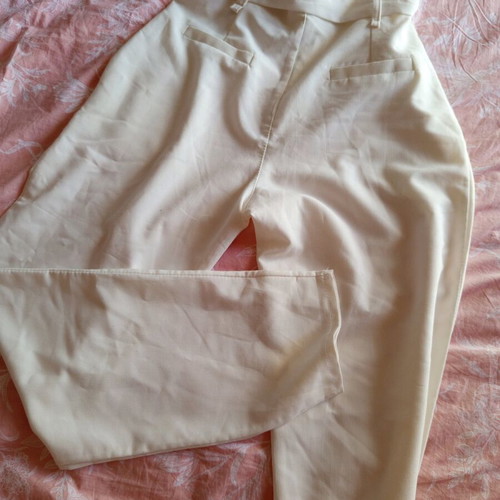 Kelly's M pants new, soft cream color, high waist