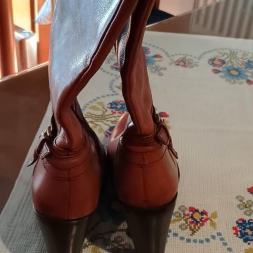 Zara leather boots like new, brown, size 38