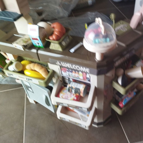 Supermarket toy used with scanner sound and accessories