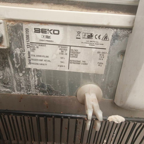 Beko freezer 107lt used with door seal and small hole issues