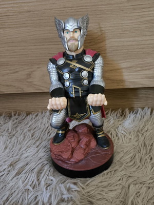 Thor Cable Guys figure stand like new Marvel gaming accessory