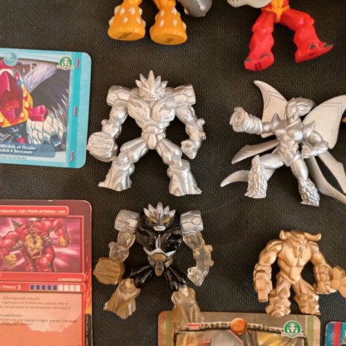 Gormiti figures, cards and altars used with rare Nintendo Nick figure