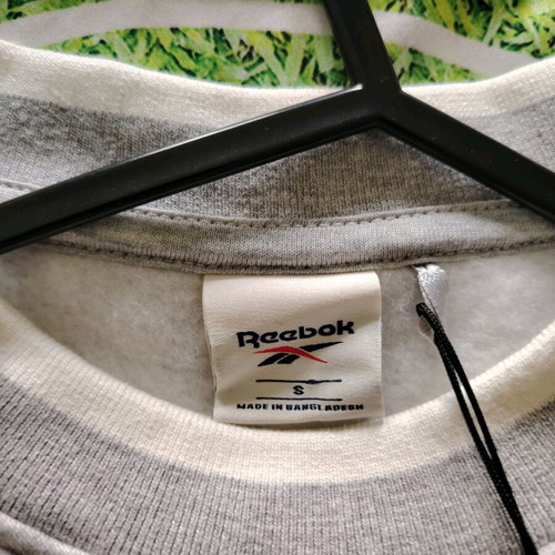 Reebok Gray Sweatshirt Size S New with Tags