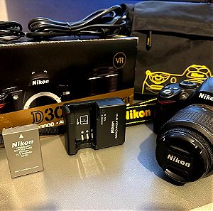 Nikon D3000 + AF-S DX NIKKOR 18-55mm f/3.5-5.6G ED VR + Case + Batteries