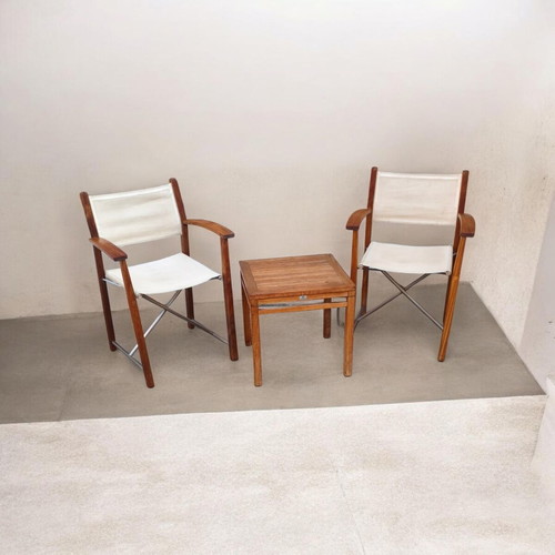 Gloster set of 2 armchairs and table