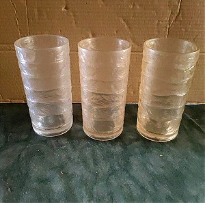 3 πλαστικά ποτήρια