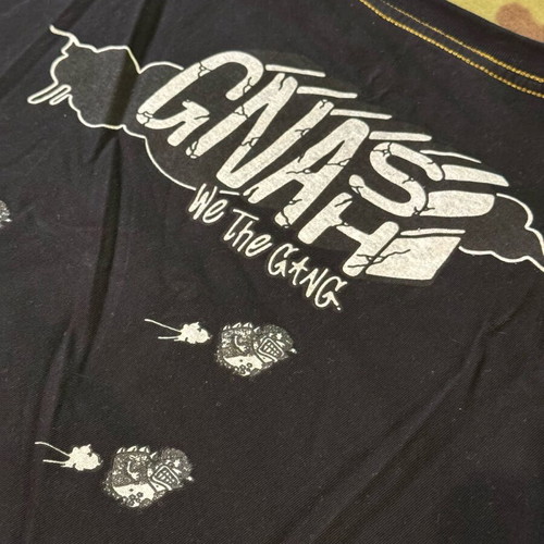 T-shirt with print like new, size M, black and pink