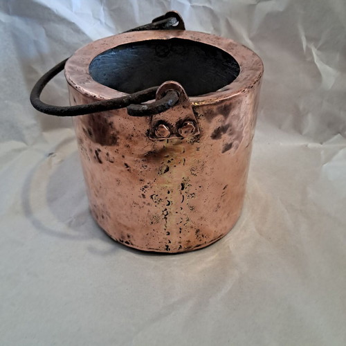Copper vessel handmade 1930s used, 2 liters capacity