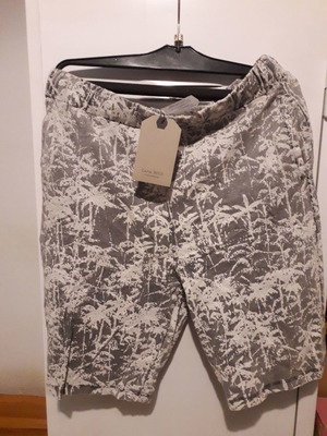 Zara kids shorts grey with palm trees new, 13-14 years