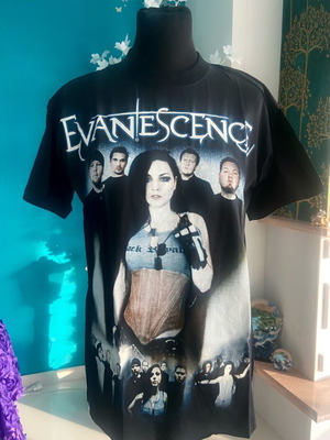 Evanescence T-shirt like new, size S, black