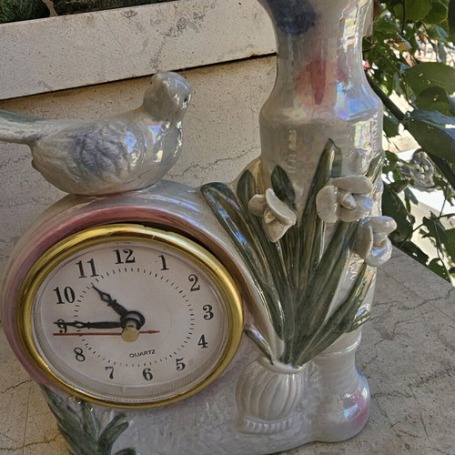 Decorative clock used